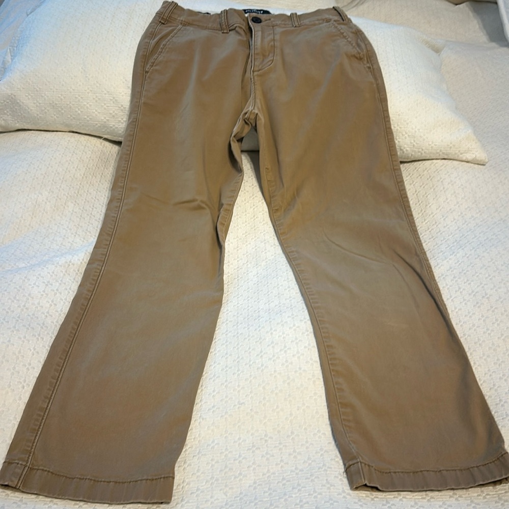 Men’s Hollister size 28 waist x 30 length khaki pants